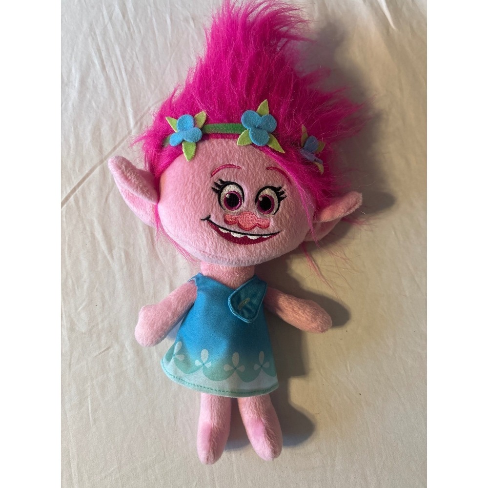 Hasbro Trolls Poppy Plush Kids 12in Pink  DreamWorks B7772 Flower Crown